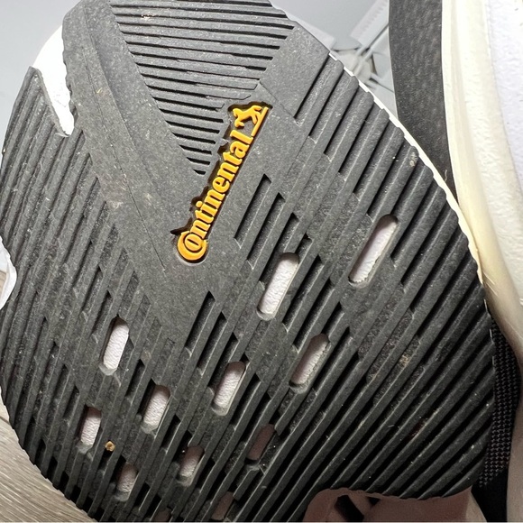 Women’s black grey Adizero Boston 12 running shoes size 6.5 excellent condition - Picture 7 of 11